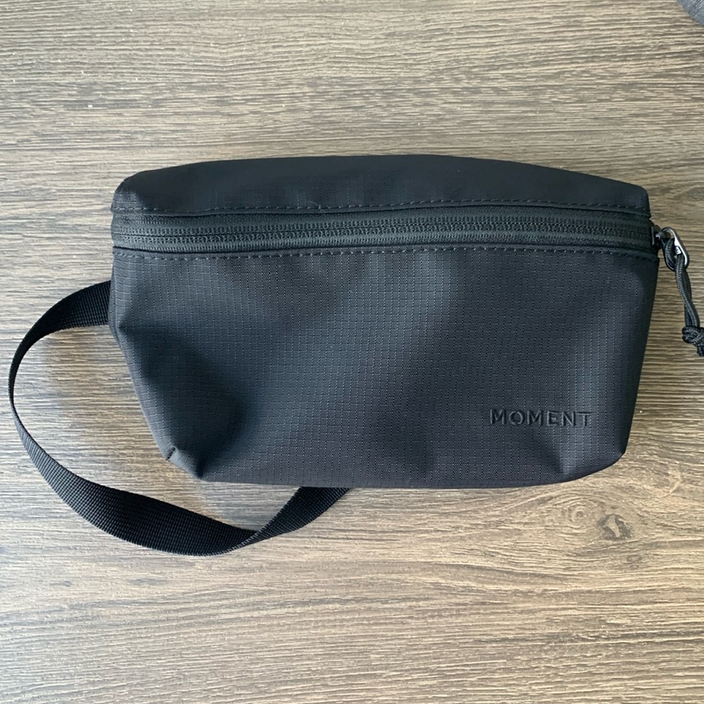 Moment Mini Fanny Sling 1L